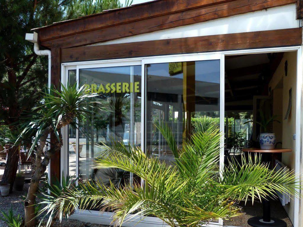 Logis Hotel- Hotel Restaurant Le Rialto Le Sequestre Exterior photo